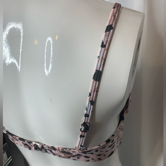 (Bundle & Save - 2 for $25) Shekini Swimwear Bikini Top - Picture 3 of 7